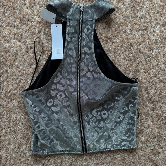 NWT Topshop High Neck Sleeveless Crop Top rare size 2 - Picture 2 of 4